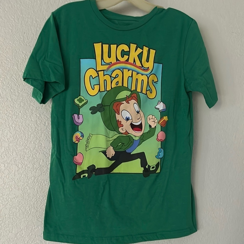Lucky Charms t shirt like new